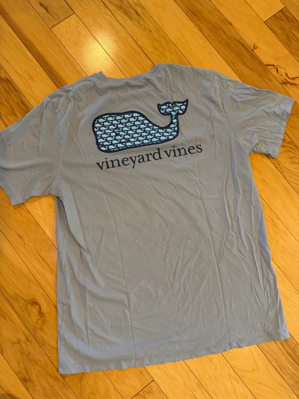 Vineyard Vines Navy Whale Logo Graphic Tee Gray - Picture 5 of 9